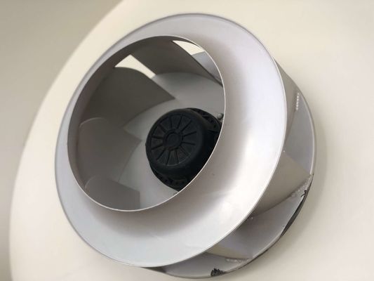 Λεπίδα 250mm φυγοκεντρικός ανεμιστήρας εξαερισμού 2750 περιστροφή/λεπτό που κάμπτεται προς τα εμπρός για την ηλεκτρική ψύξη