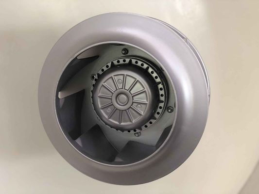 250 mm Πίσω Κεντριφογενής ανεμιστήρας 2700 στροφές ανά λεπτό ή 3023 στροφές ανά λεπτό 1~230V ±10%